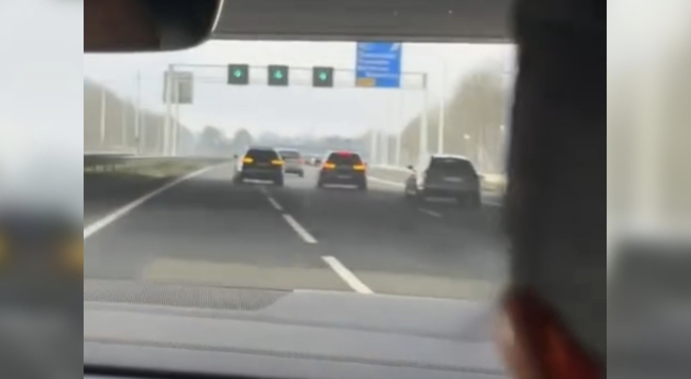 Wegpiraten scheuren met 170 km/u kriskras over de snelweg bij Bleiswijk