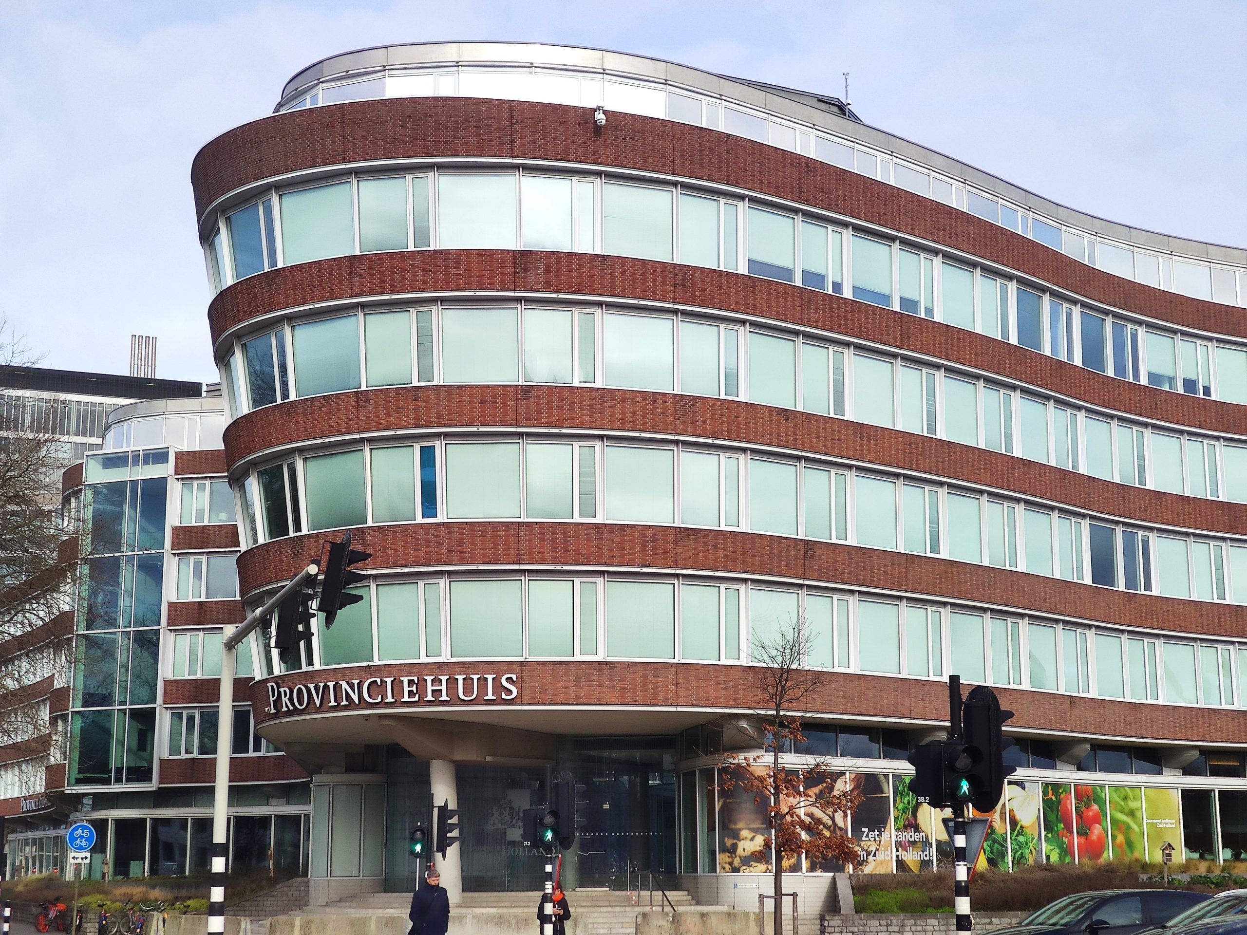 Provincie dreigt regie huisvesting statushouders over te nemen