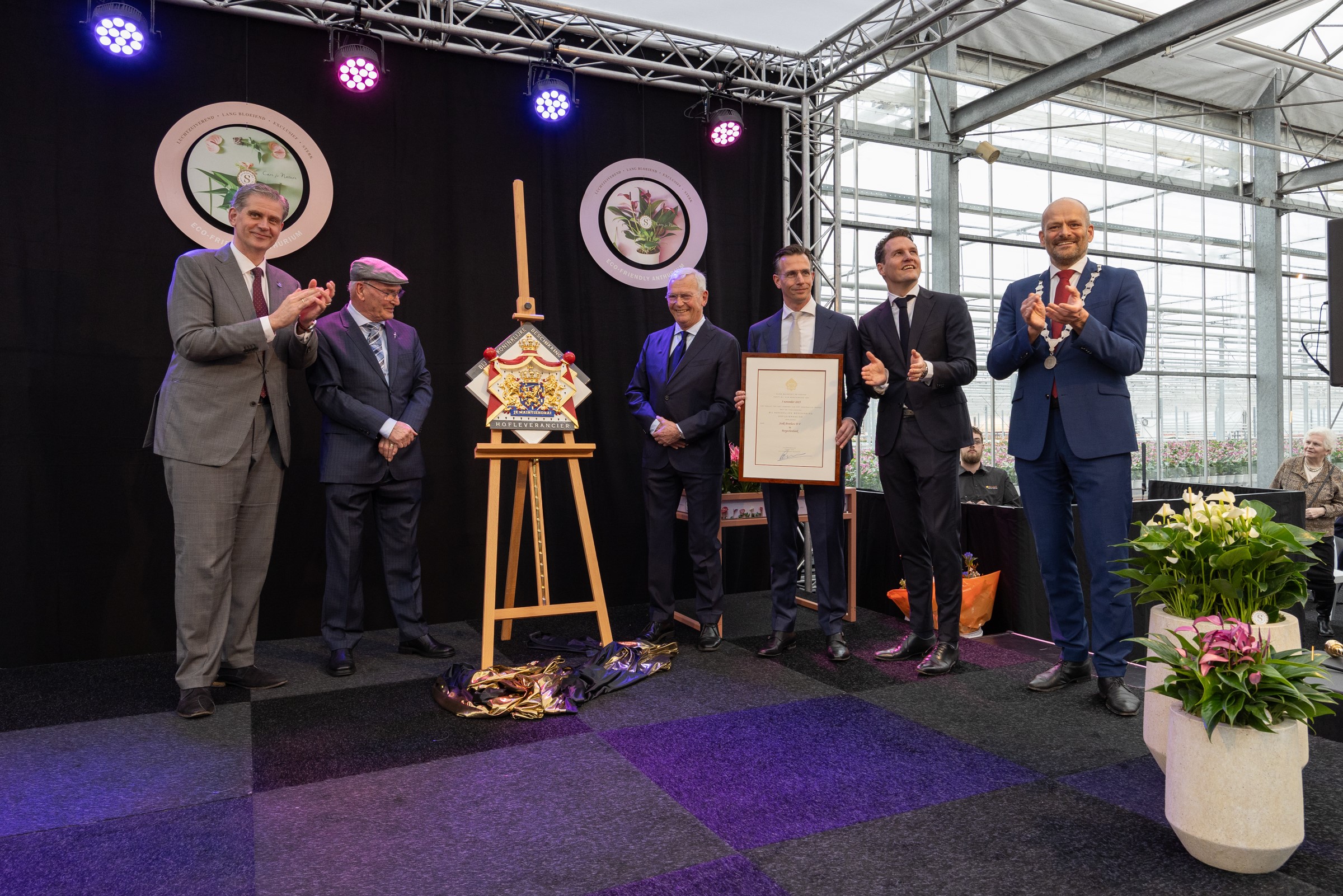 Stolk Brothers ontvangt predicaat Hofleverancier bij 100-jarig bestaan