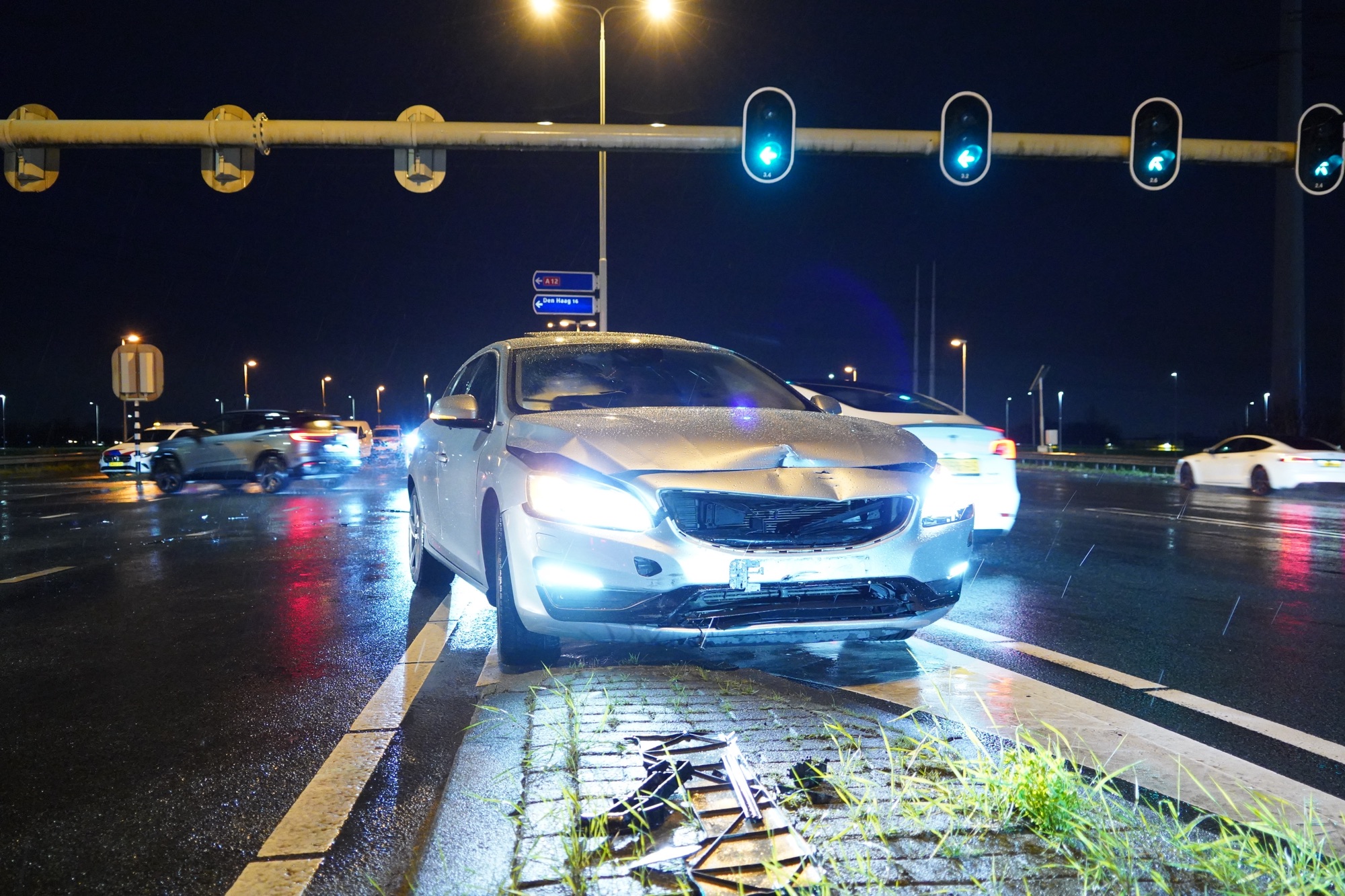 Gewonde en flinke schade na aanrijding kruising N209 – Nieuwe Hoefweg Bleiswijk