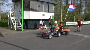 Zonnige sponsorloop brengt Melanchthon Berkroden in beweging voor Alpe d’HuZes