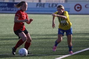 Berkel-vrouwen komen tekort in IJsselstein en verliezen van IJFC