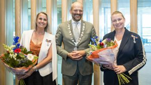 Twee gemiste lintjes alsnog uitgereikt in Lansingerland